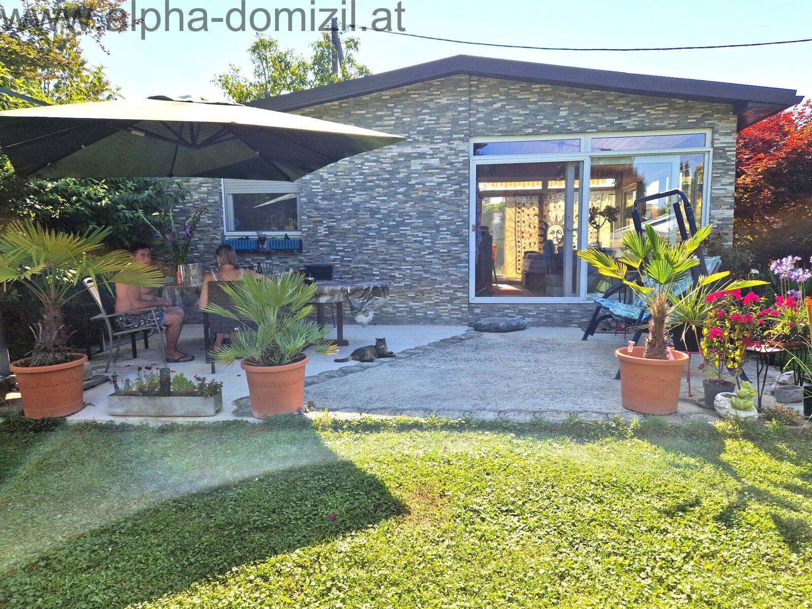 Bungalow mit wunderschönem Garten in Seenähe Bungalow mit wunderschönem Garten in Seenähe